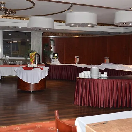 Grand Eras Hotel